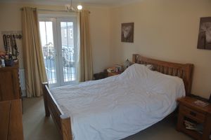 Master bedroom- click for photo gallery